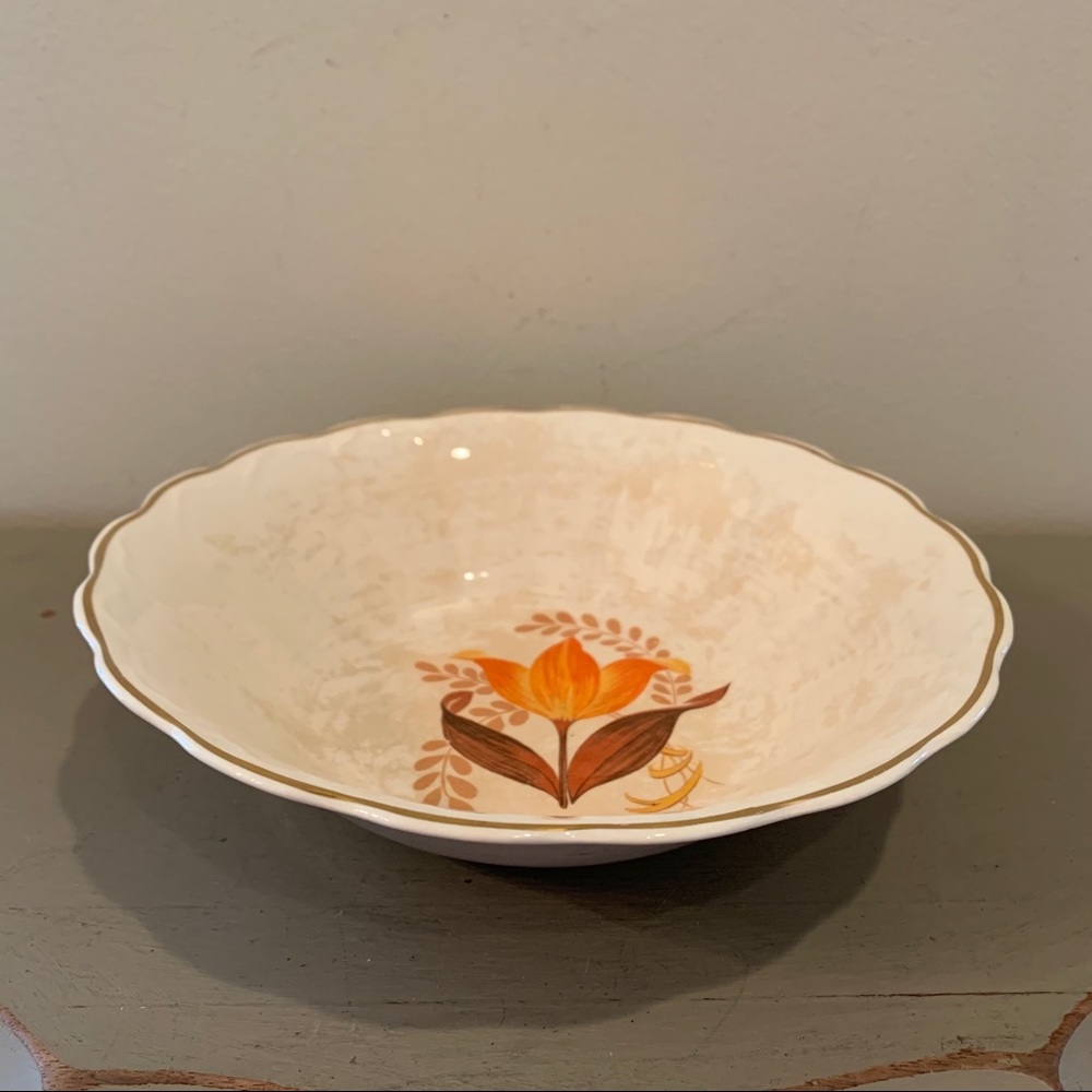Bakerite Tulip 9 Inch Bowl